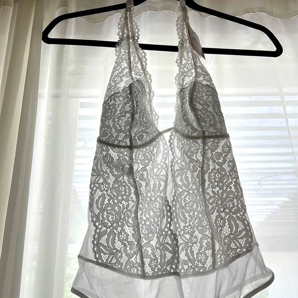 BRAND NEW LINGERIE - BODYSUIT - WHITE